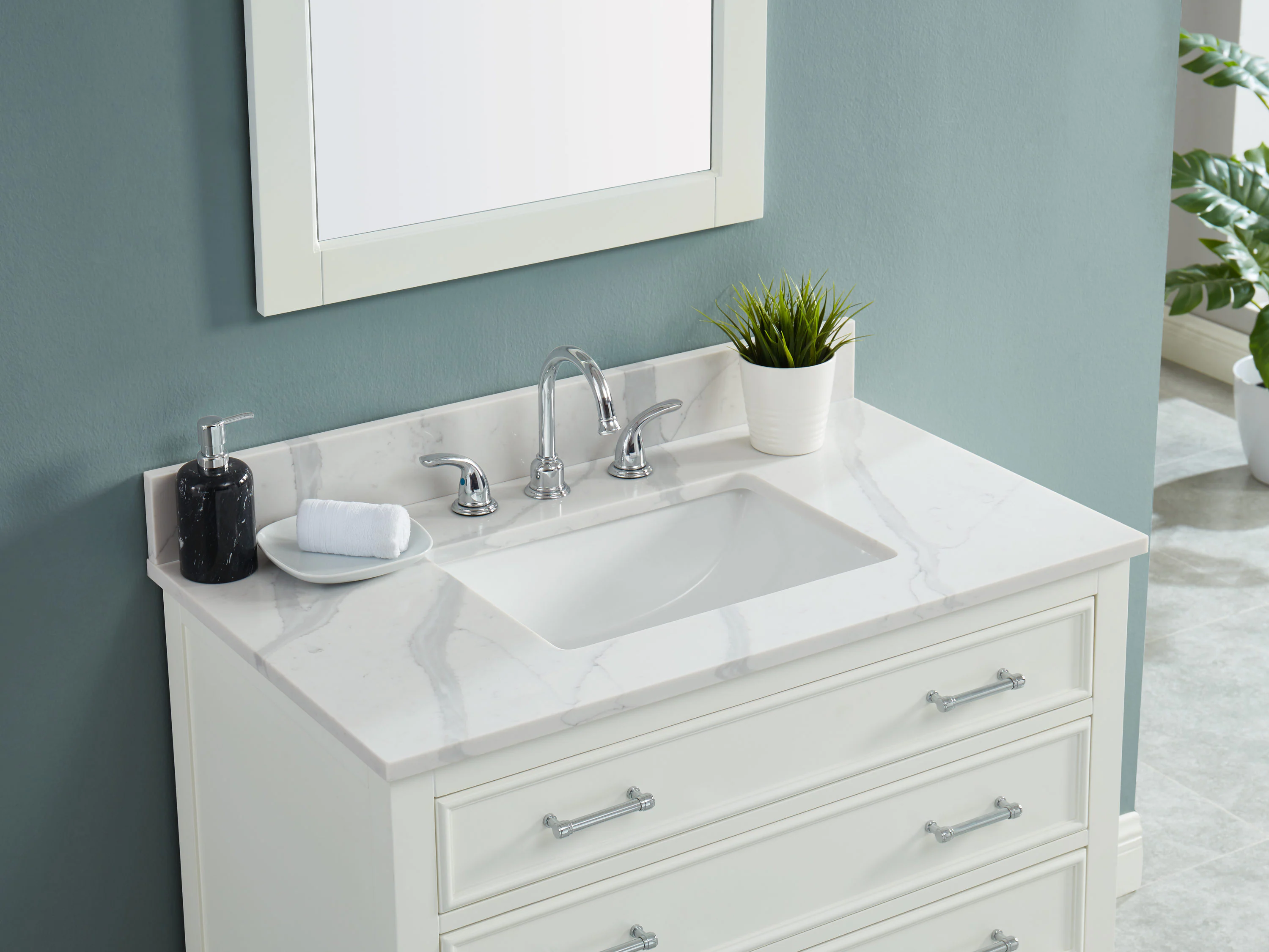 Calacatta Bettogli Quartz Vanity